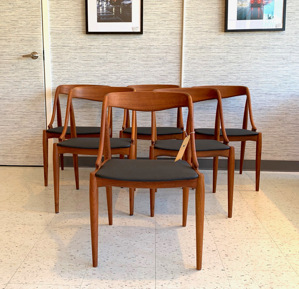 model 16 midcentury teak dining chairsjohannes andersen