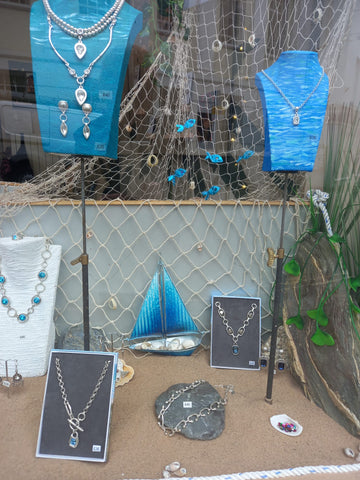 Shop window - summer