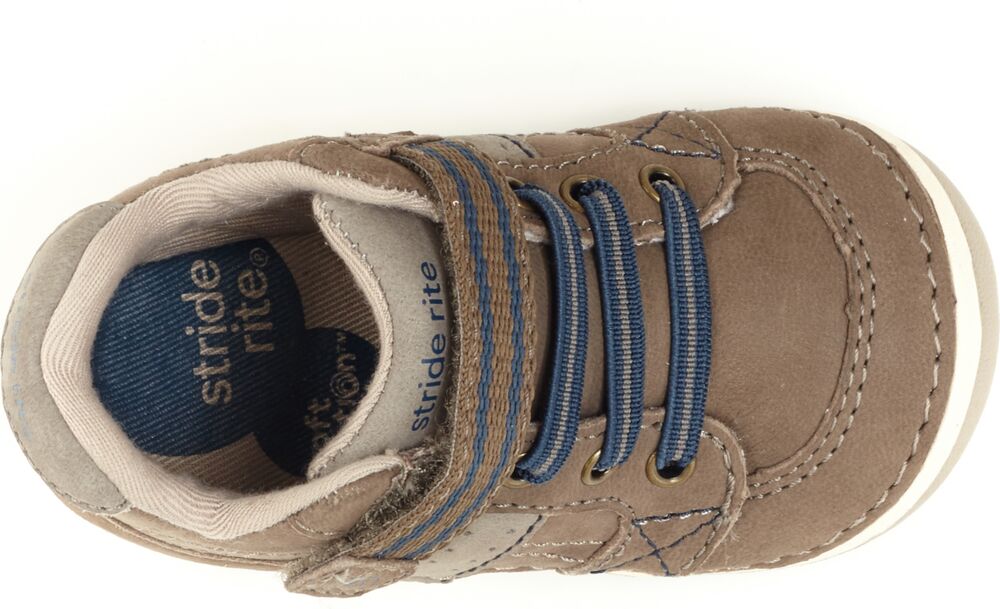 stride rite srtech soft motion artie shoe