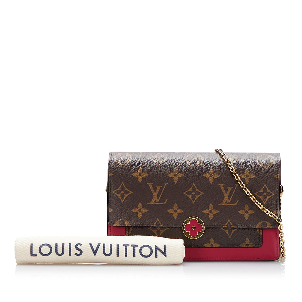  Louis Vuitton, Pre-Loved Raspberry Monogram Canvas Flore Wallet  On Chain (WOC), Purple : Luxury Stores