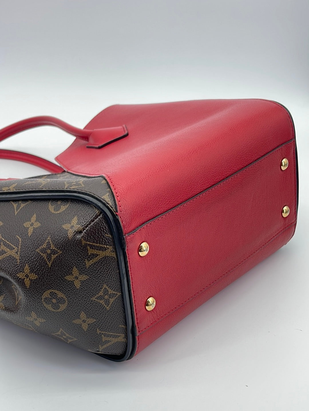 Louis Vuitton Preloved Monogram Kimono Handbag