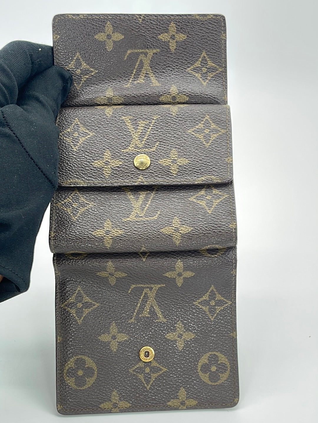 NTWRK - Preloved Louis Vuitton Monogram Elise Trifold Wallet
