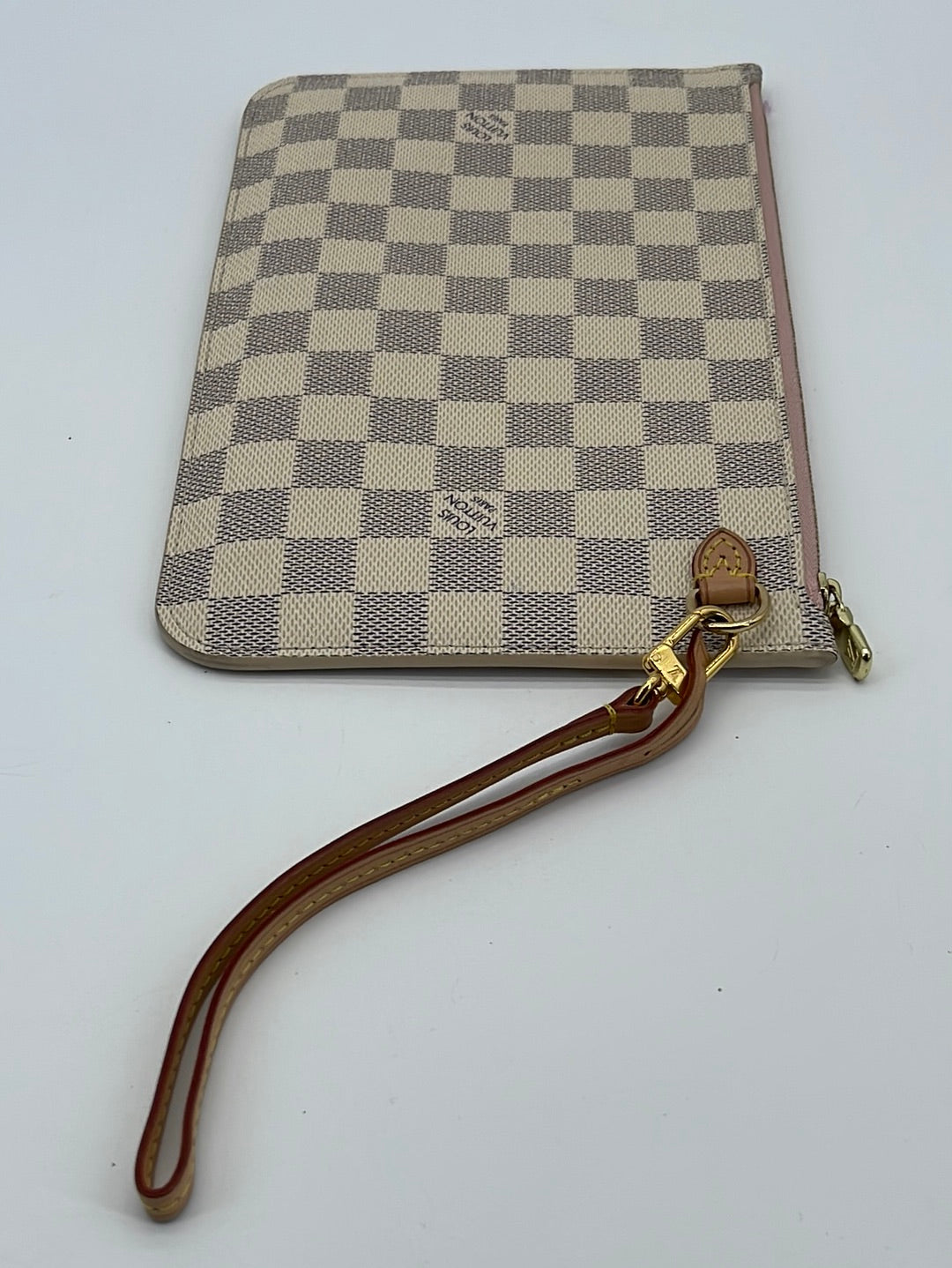 Neverfull Louis Vuitton Damier Azur clutch bag with leather wrist