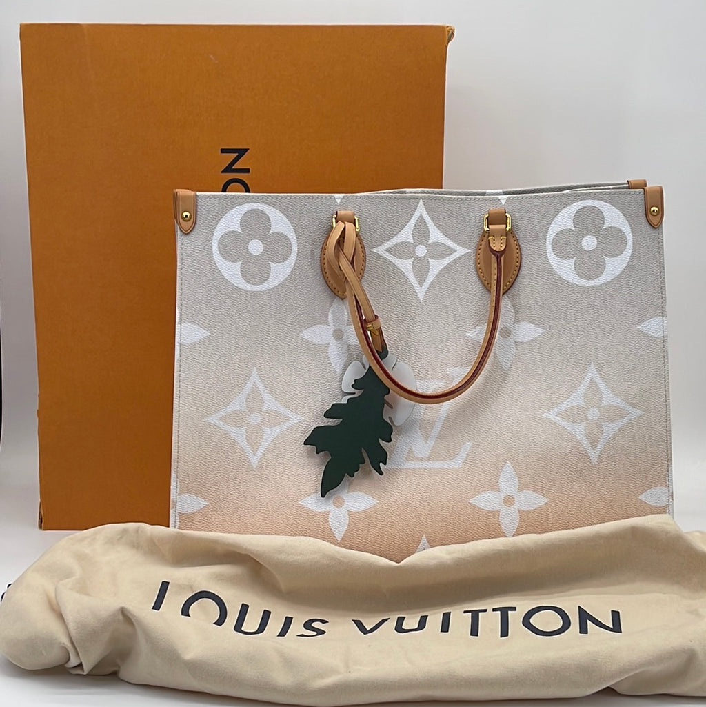 Louis Vuitton Limited Edition Mist Monogram Giant Canvas By the Pool  Onthego GM Tote Bag - Yoogi's Closet