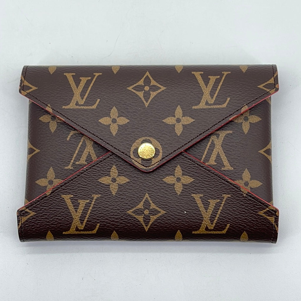 Like New) Louis Vuitton Limited Edition Escale Monogram Giant Kirigam –  KimmieBBags LLC