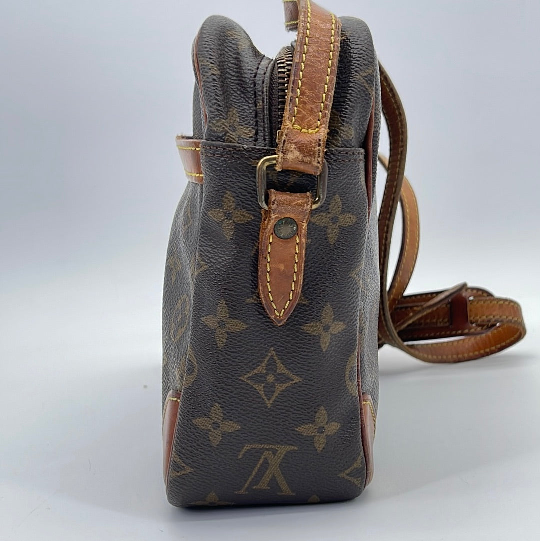 NTWRK - PRELOVED Louis Vuitton Trocadero 30 Shoulder Bag NO0960 081223 $