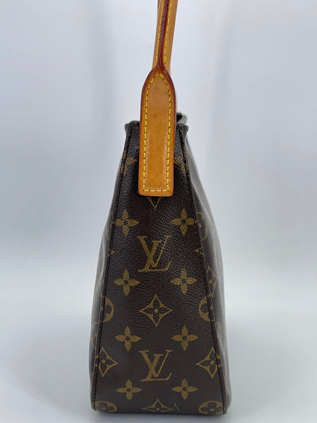 Louis Vuitton Monogram Canvas 2003 Looping PM Bag