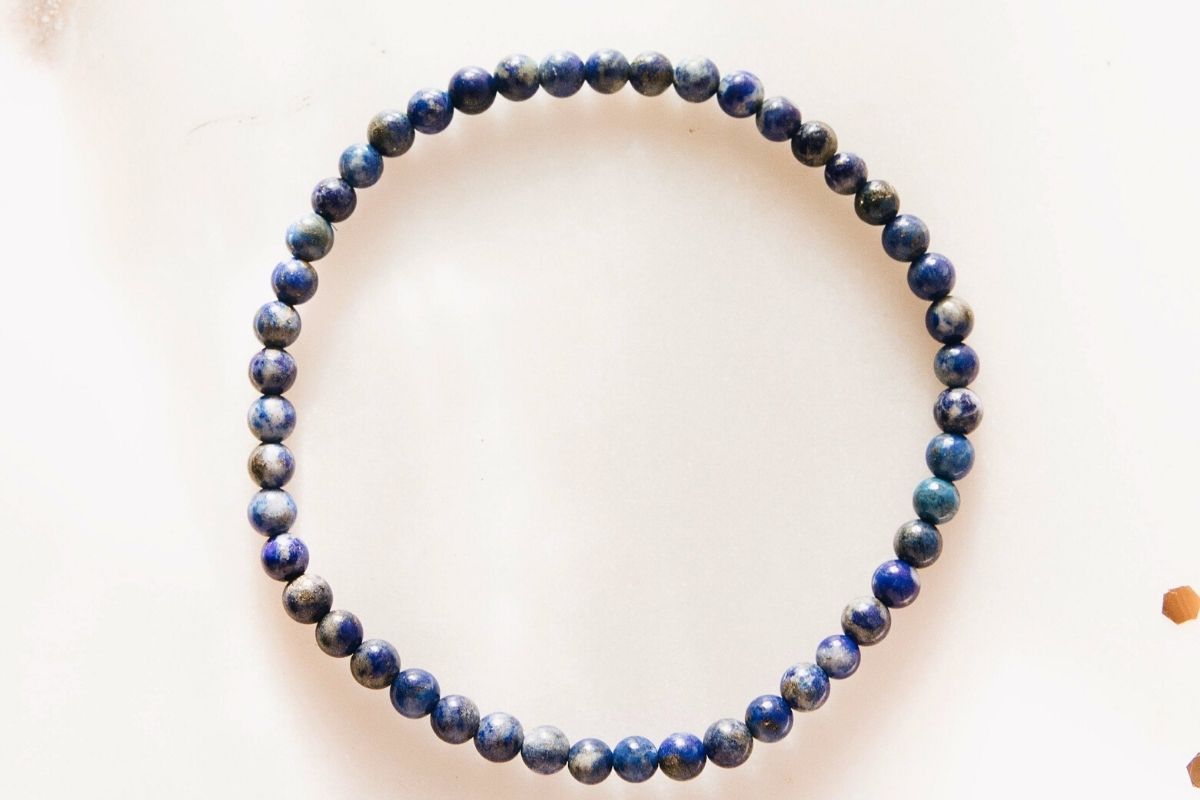 🔴 LIVE VIDEO - लापीस लाजुली का ब्रेसलेट क्यों पहने ? Lapis Lazuli Bracelet  Benefits and How to wear? - YouTube