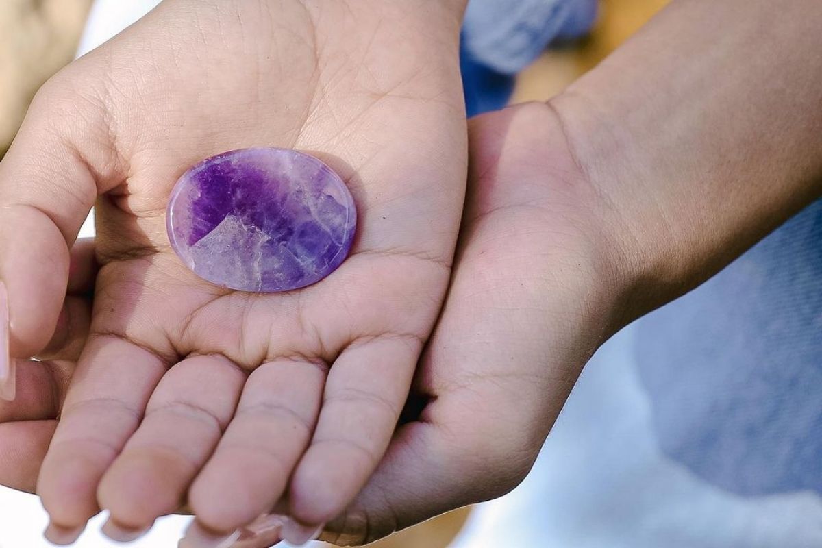 How To Meditate With Crystals: 10 Crucial Gemstones You Need