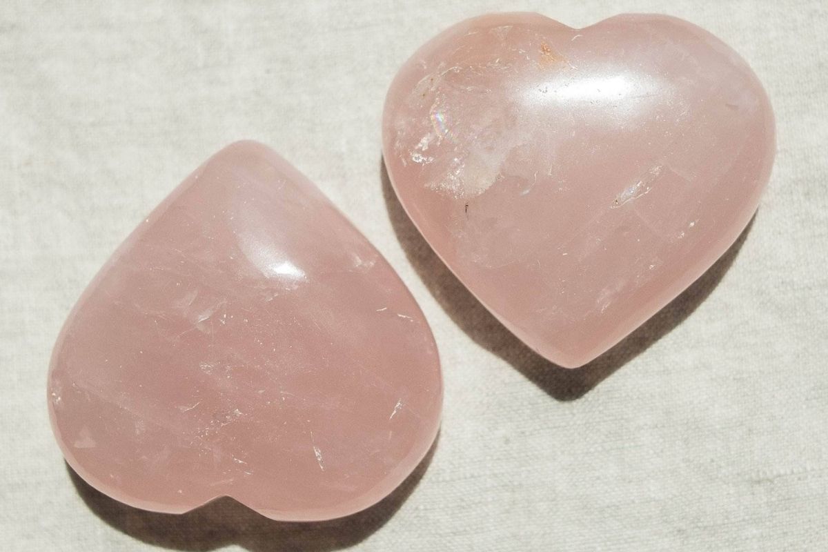 rose quartz crystal heart