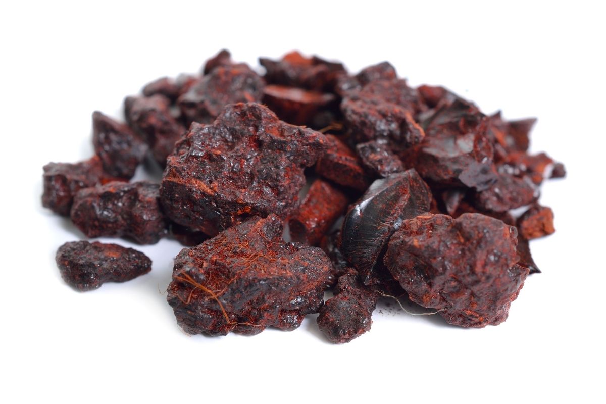 Dragon's Blood Incense Benefits: Ulcers, Inflammation, & More!