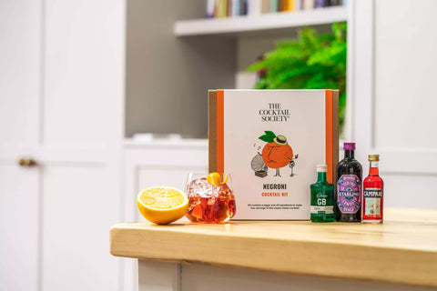 cocktail-society-negroni-kit-bon-and-bear