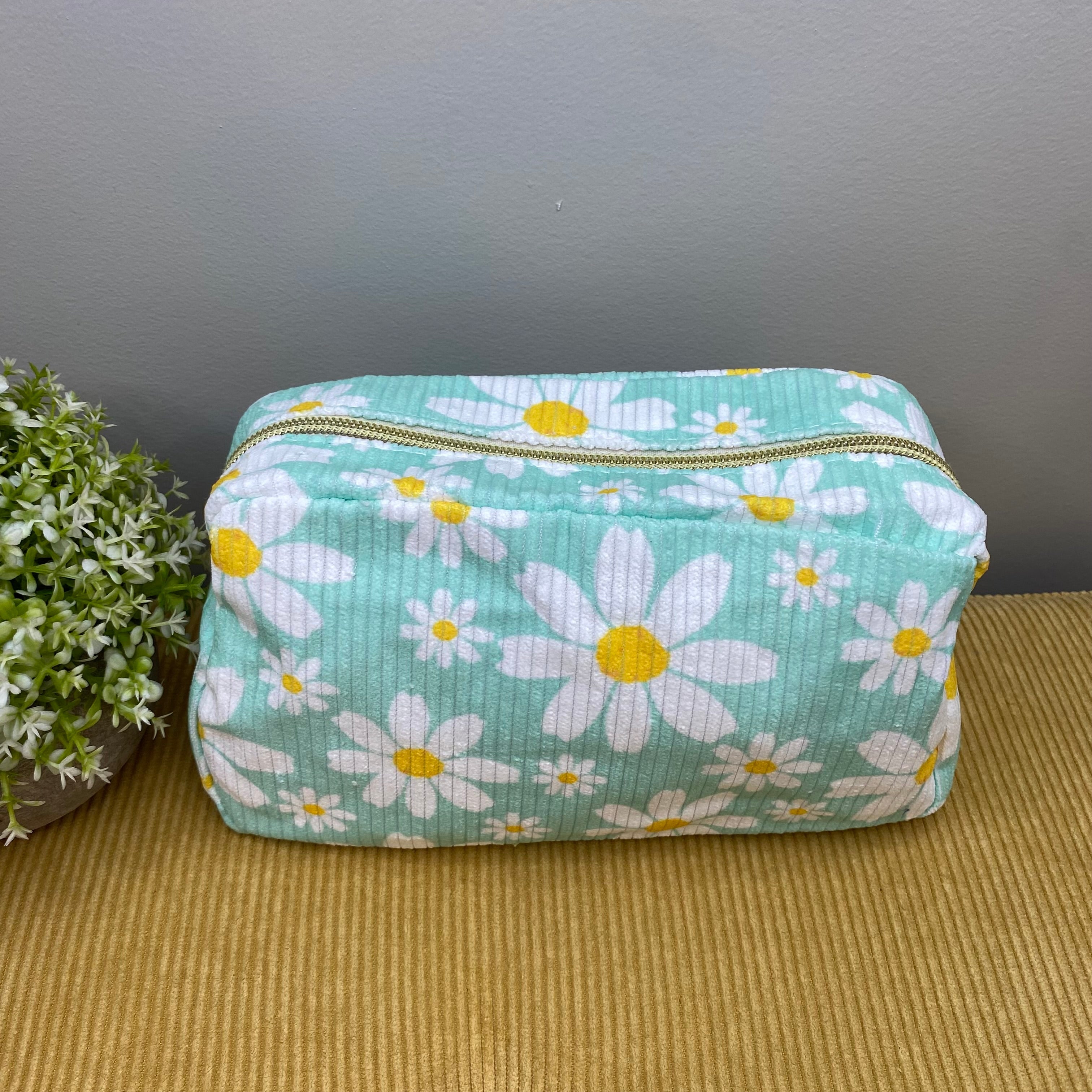 Stand Up Rectangle Zip Pouch - Corduroy - Mint Daisy