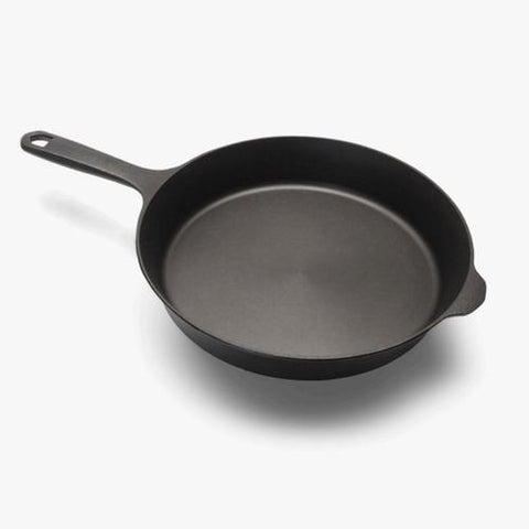 Field Cast Iron Skillet No. 8 - 10 1/4” top , 8 3/4” cooking surface