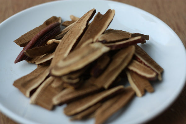 dried slices of reishi mushroom