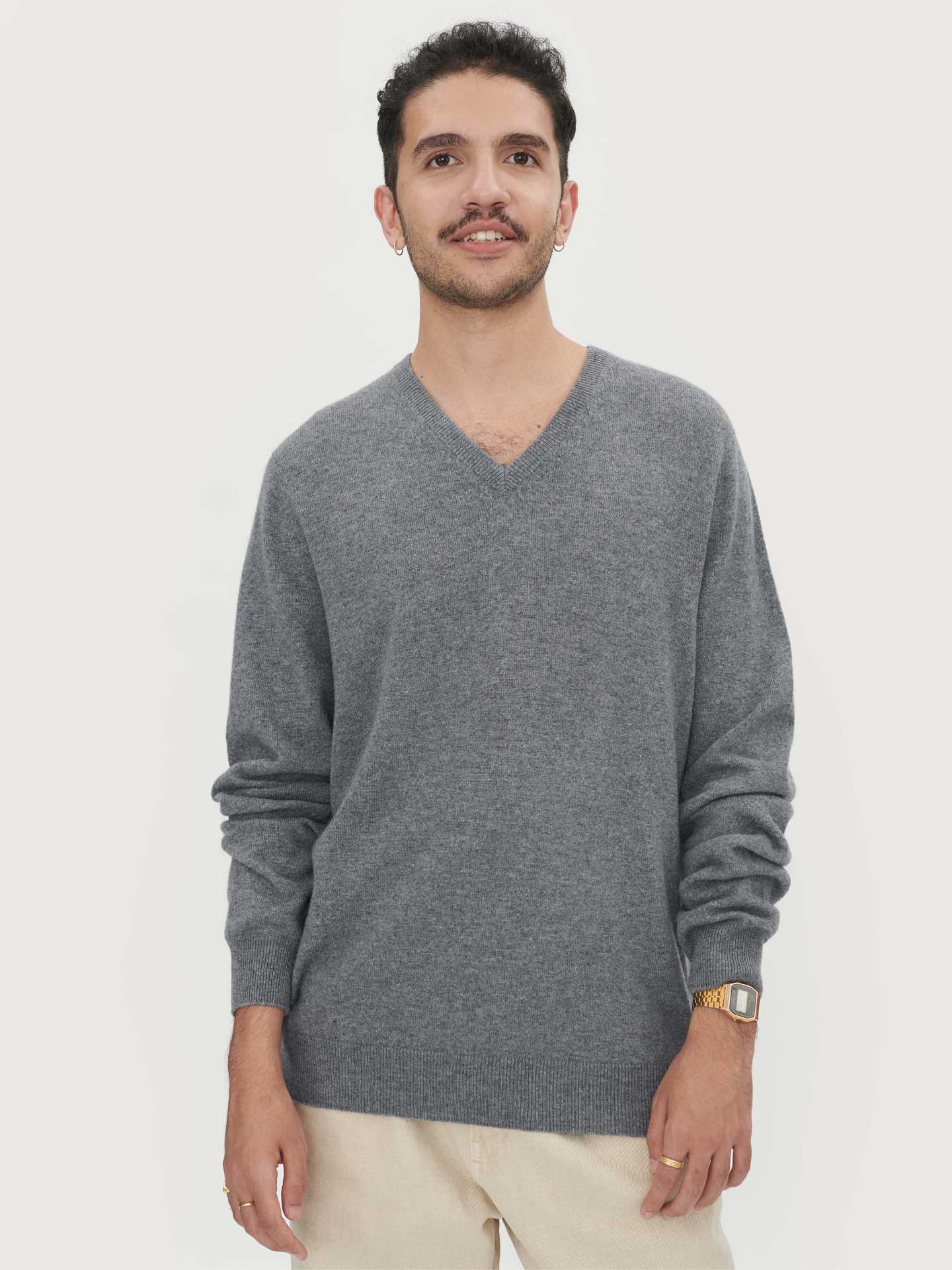 Men's Cashmere V Neck Sweater