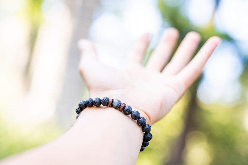 kaufen vulkanisches Steinarmband