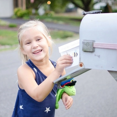 Snail mail subscription activity for kids