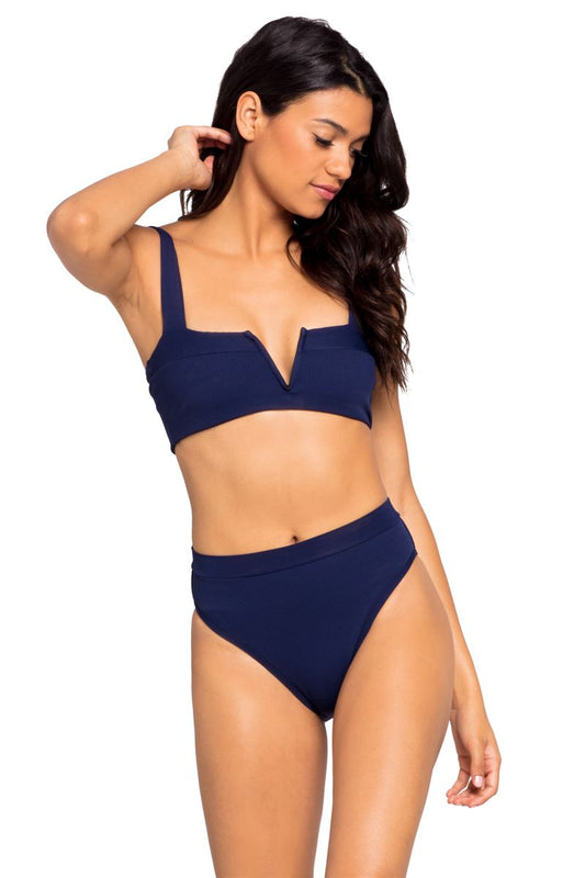 Grooves Textured V-Front French Bikini Bottom – The Bikini Shoppe