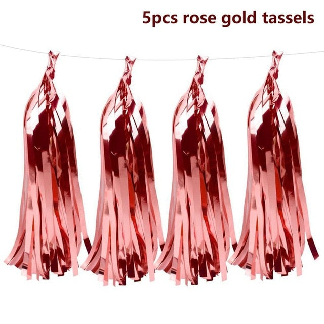 gold tassels decorations