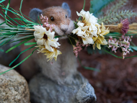 adorable felted mouse with bouquet of flowers by Kate Paulin