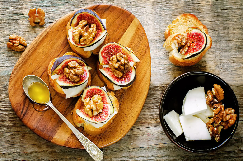 Try goat cheese and fig crostini as appetizer in your next summer garden party.