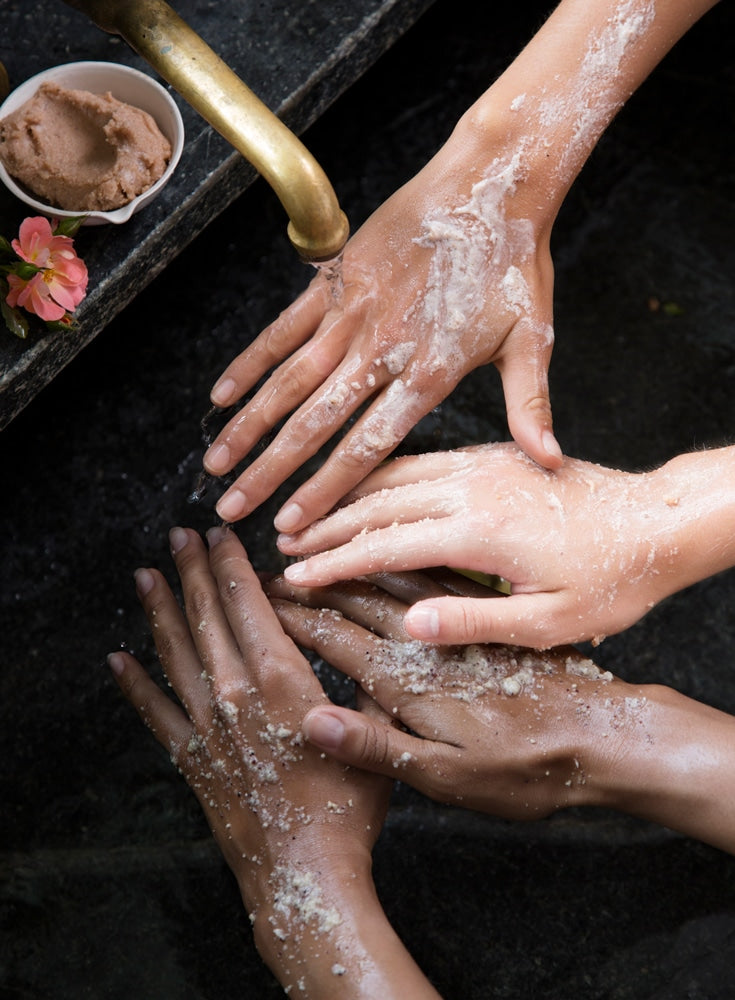 Using Bee Inspired Honey Body Scrubs on your hands