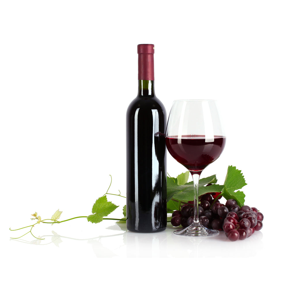 Виноград для вина купить. Бутылка красного вина. Бутылка с вином. Красное вино. Вино на белом фоне.
