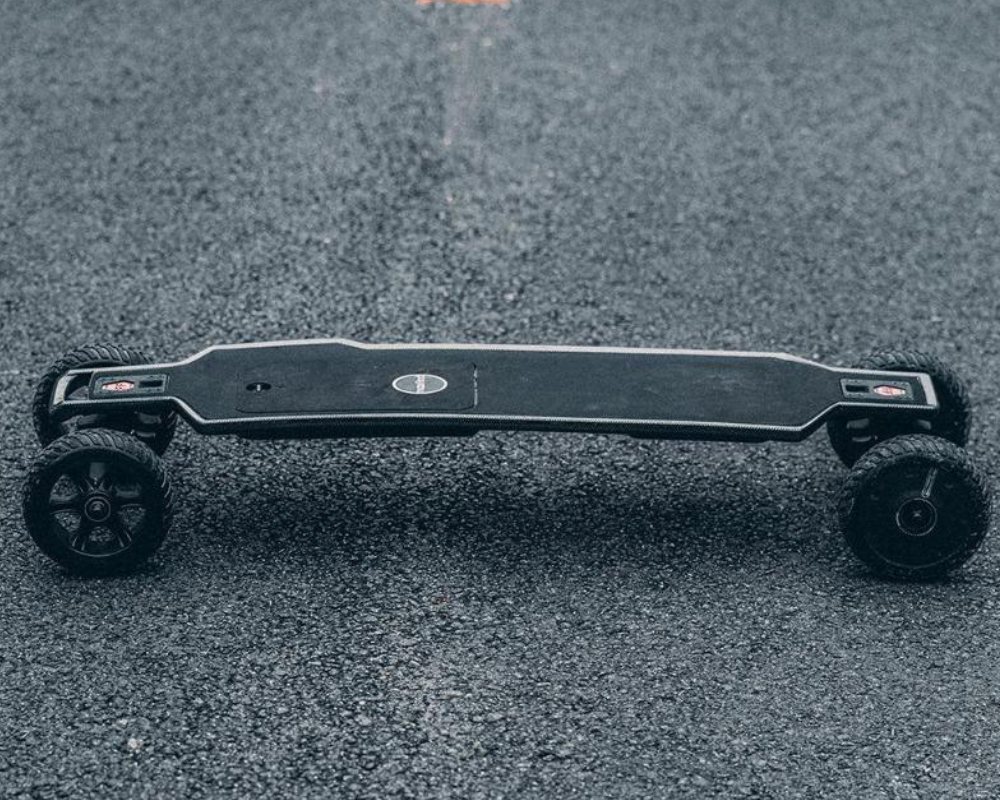 The MAXFIND FF PLUS ALL TERRAIN LONGBOARD ELECTRIC SKATEBOARD