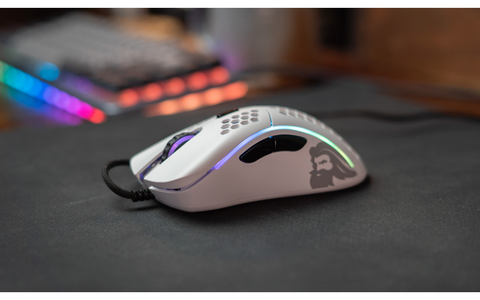 Glorious Model D Glossy White (0850005352228) Prix Souris Gamer Maroc pas cher - smartmarket.ma