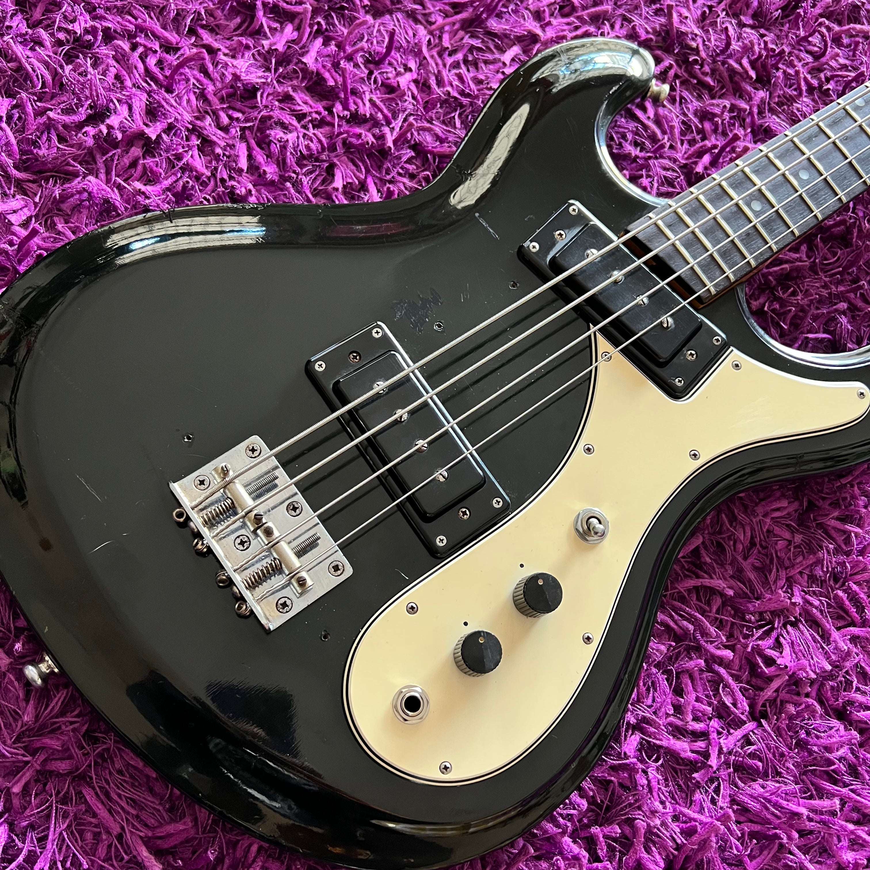 Aria Mosrite/Hi-Flyer Bass 1968 Vintage | kusawestern.co.ke