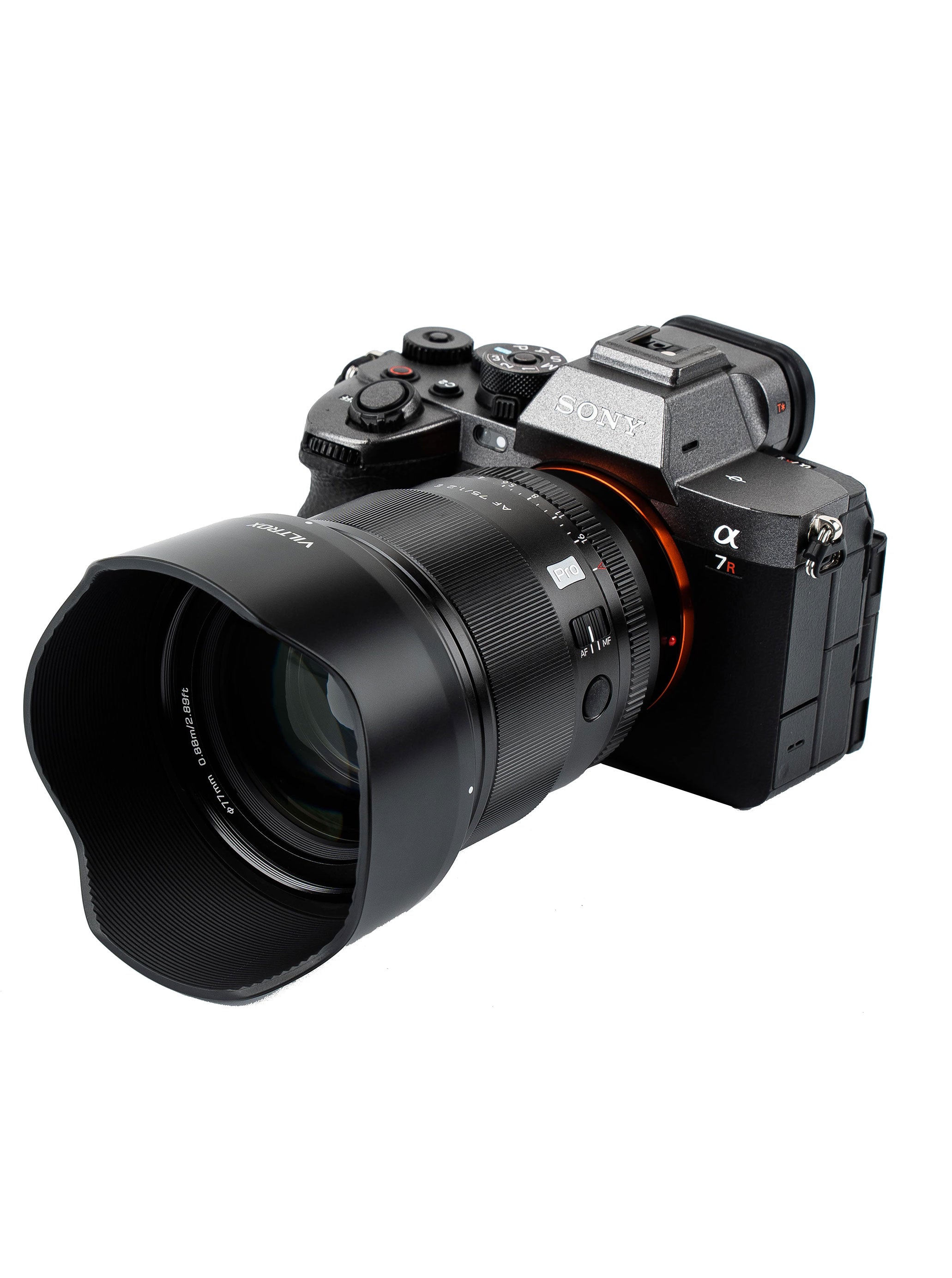 Bild 3 Pressemitteilung APS-C-Objektiv AF 75 mm F/1.2 Pro Sony E- oder Nikon Z-Mount
