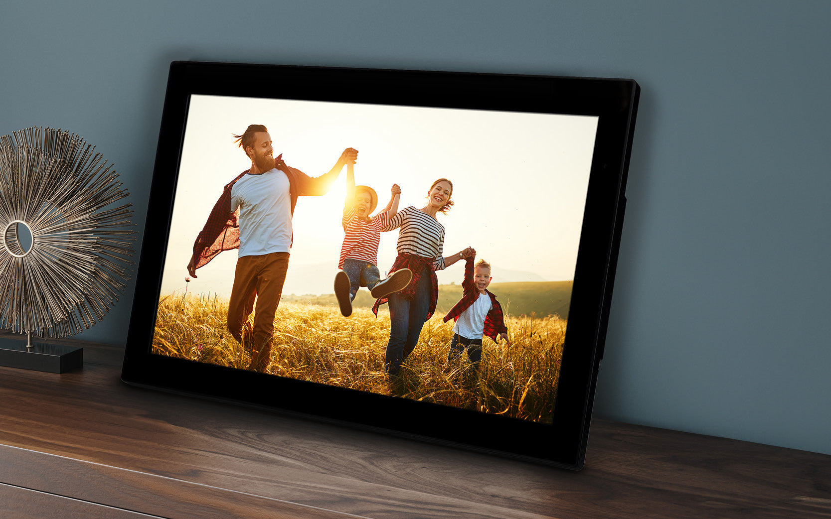 Smart Frame WiFi 210 - Digital picture frame