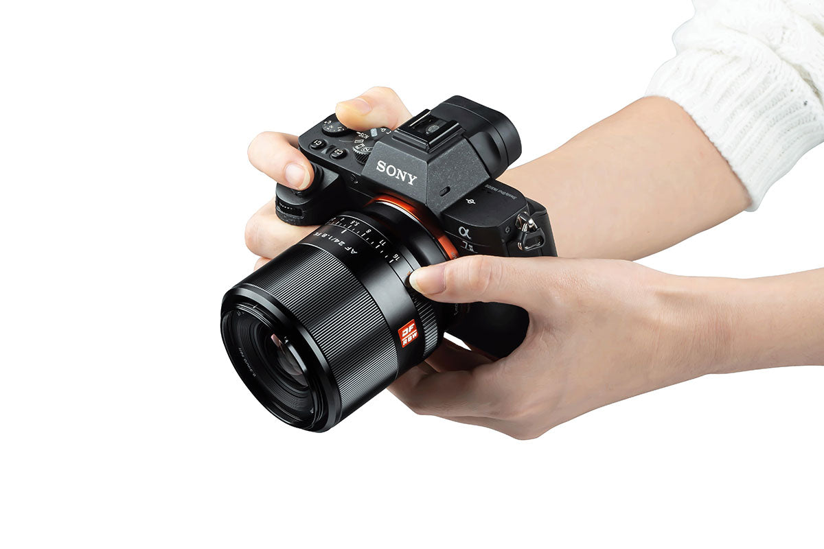 Anwendungsbeispiel des 24mm Objektivs von Viltrox an einer Sony-Kamera
