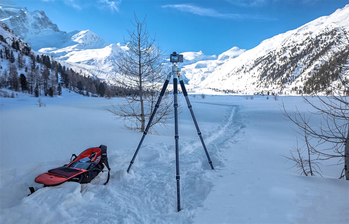 Rollei Lion Rock Stativ im Schnee