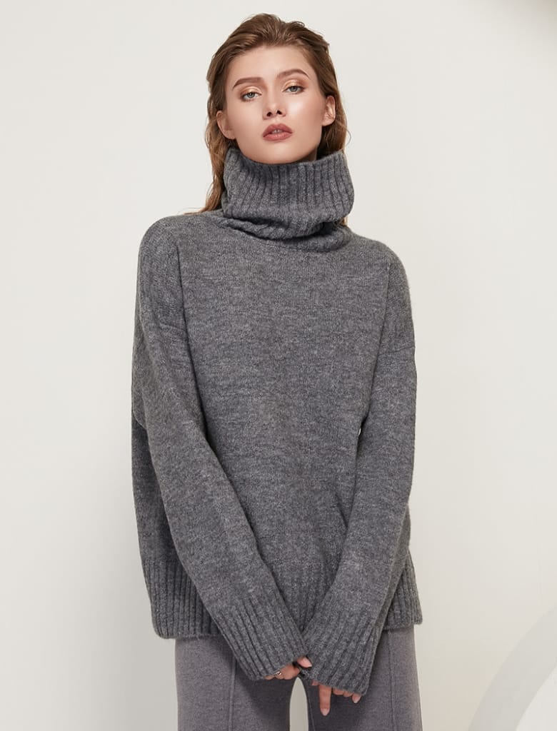 Knitted Turtleneck Cashmere Sweater / Pullover Casual Jumper with Long Sleeve