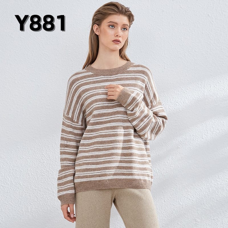 Knitted Turtleneck Cashmere Sweater / Pullover Casual Jumper with Long Sleeve