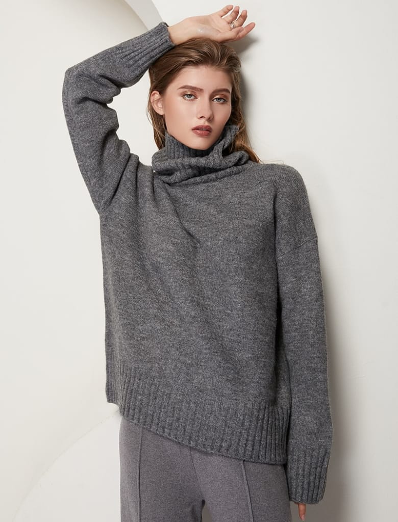 Knitted Turtleneck Cashmere Sweater / Pullover Casual Jumper with Long Sleeve