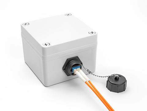 Optical fiber bulit-in connector LC Duplex to LC Duplex with protective cap Single-mode IP68 dust and waterproof - delock.israel