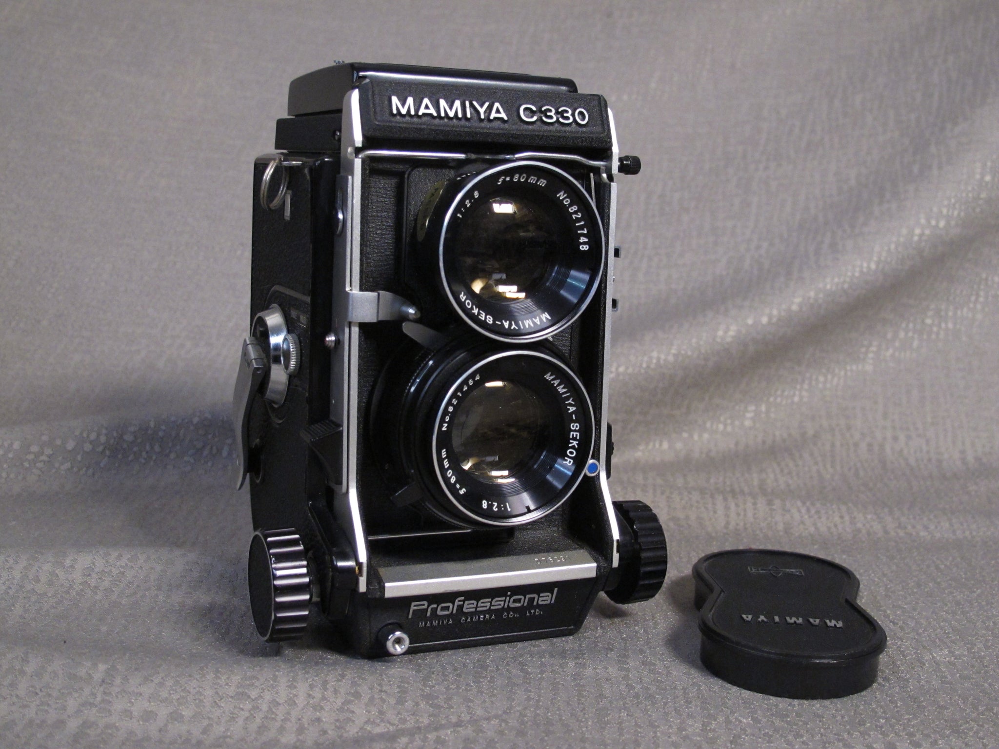 Mamiya C330 Professional Medium Format Camera Blue Dot Model