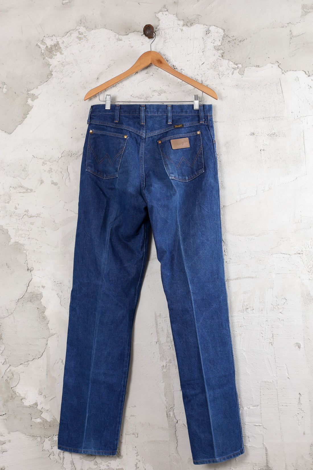 Vintage Thrift 90's Made In USA Wrangler Jeans | Dark Wash | Denim |  66