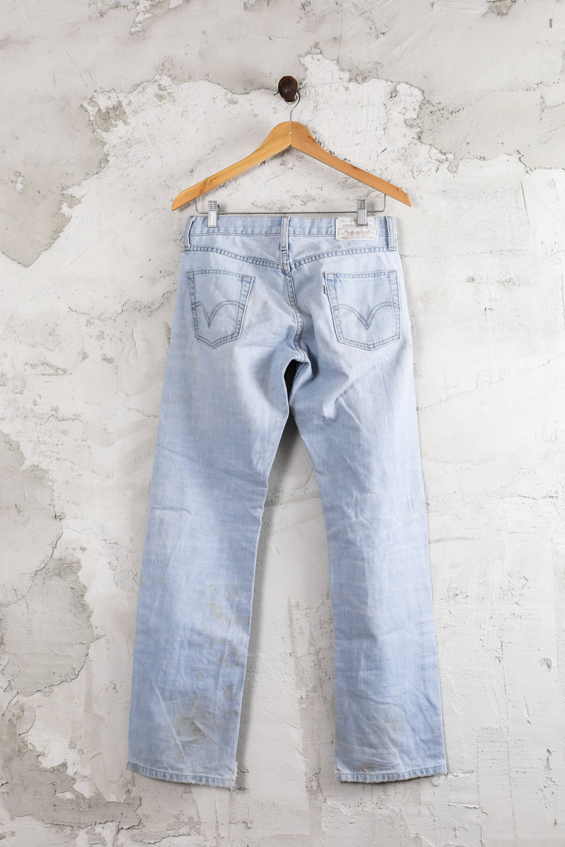 Used Thrift Men's Levi's Green Tab Jeans | Light Wash | Blue | 30 x 32 –  The Green Closet