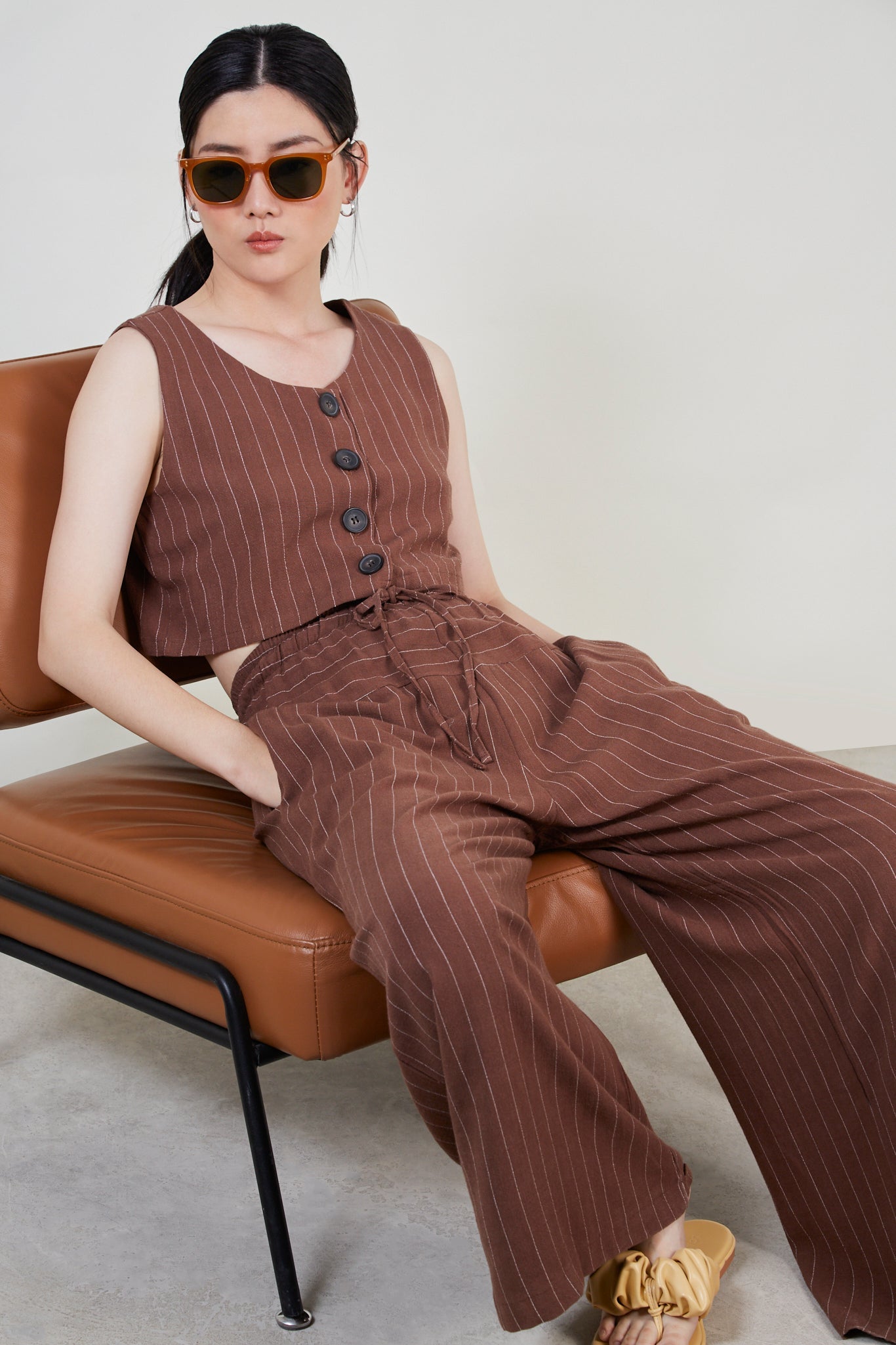 2022.07.05-Brownpinstripedrawstringtrousers_25420-0450_be53bfc4-5fa3-422b-a731-0277f4c77a8d.jpg__PID:ae038019-5f52-4e93-a907-11992de50d98