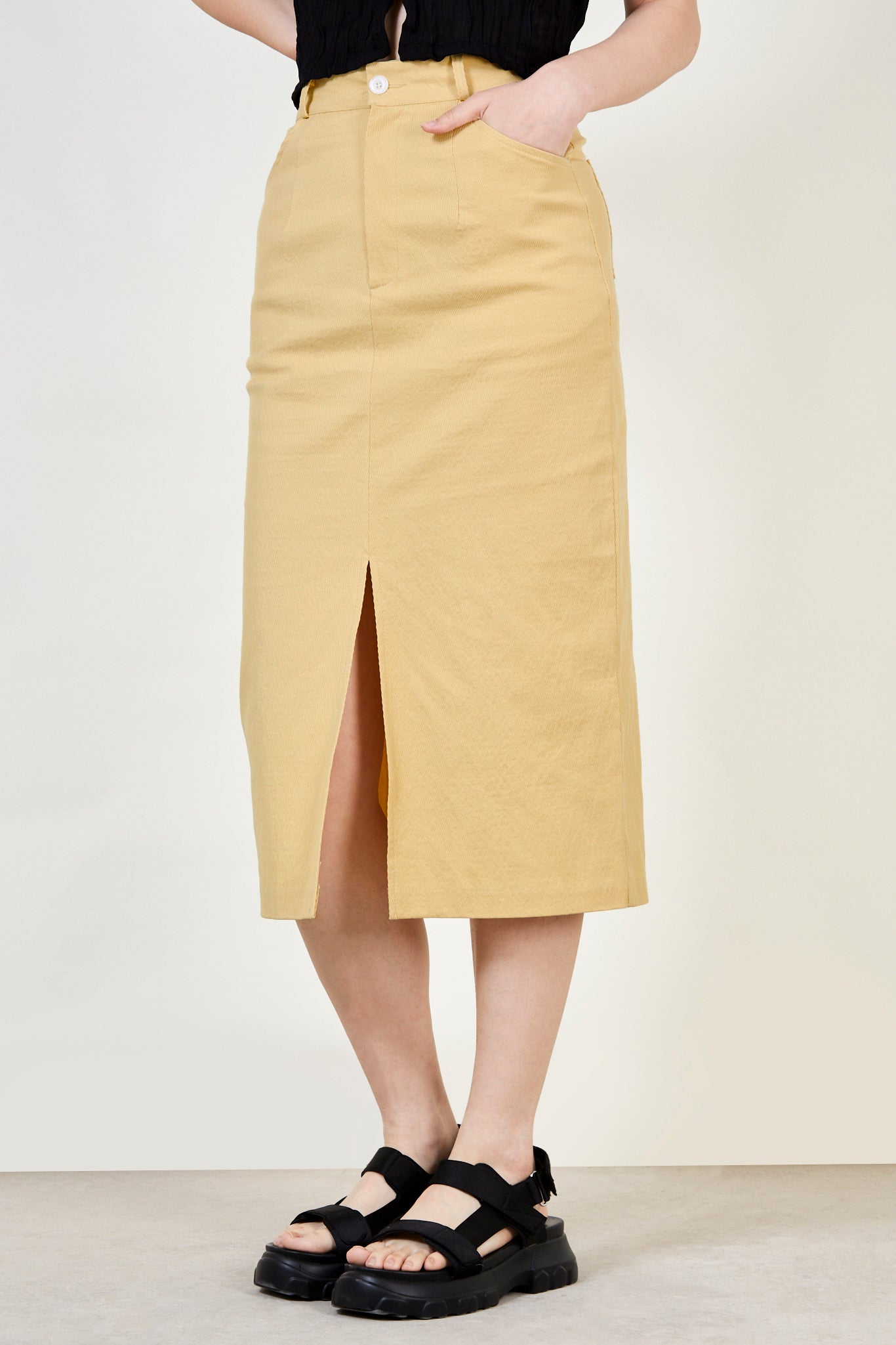 Yellow slit front tailored skirt