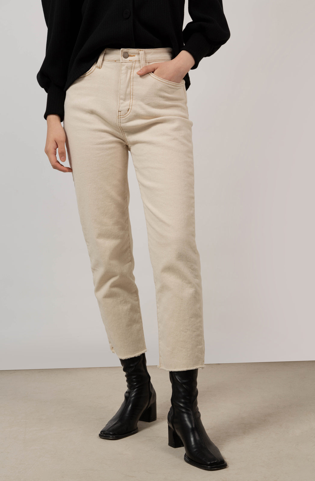 Ivory and beige contrast stitch jeans - 996