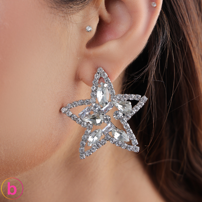 A Crystal Star Earrings In Silver