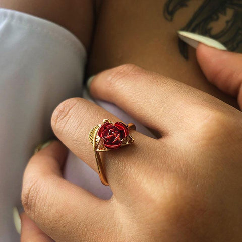 Girl wearing Gold Rose Ring