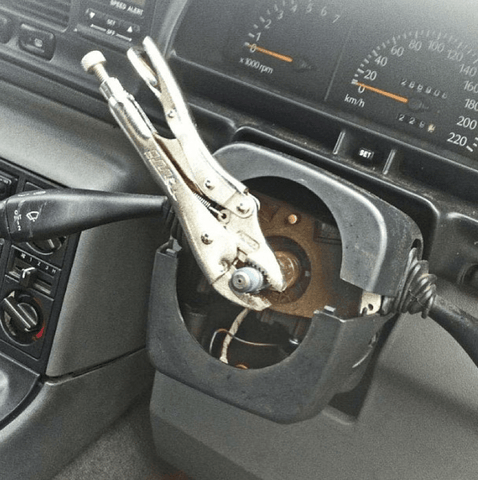 Pliers instead of a steering wheel