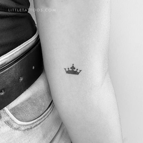 125 Crown Tattoos with Meanings Tips - Prochronism | Crown tattoo, Small crown  tattoo, Crown tattoo design