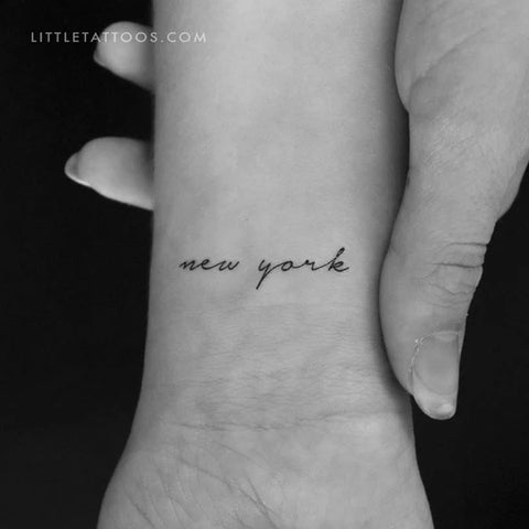 Hailey Biebers Tattoos: New York Handwriting tattoo